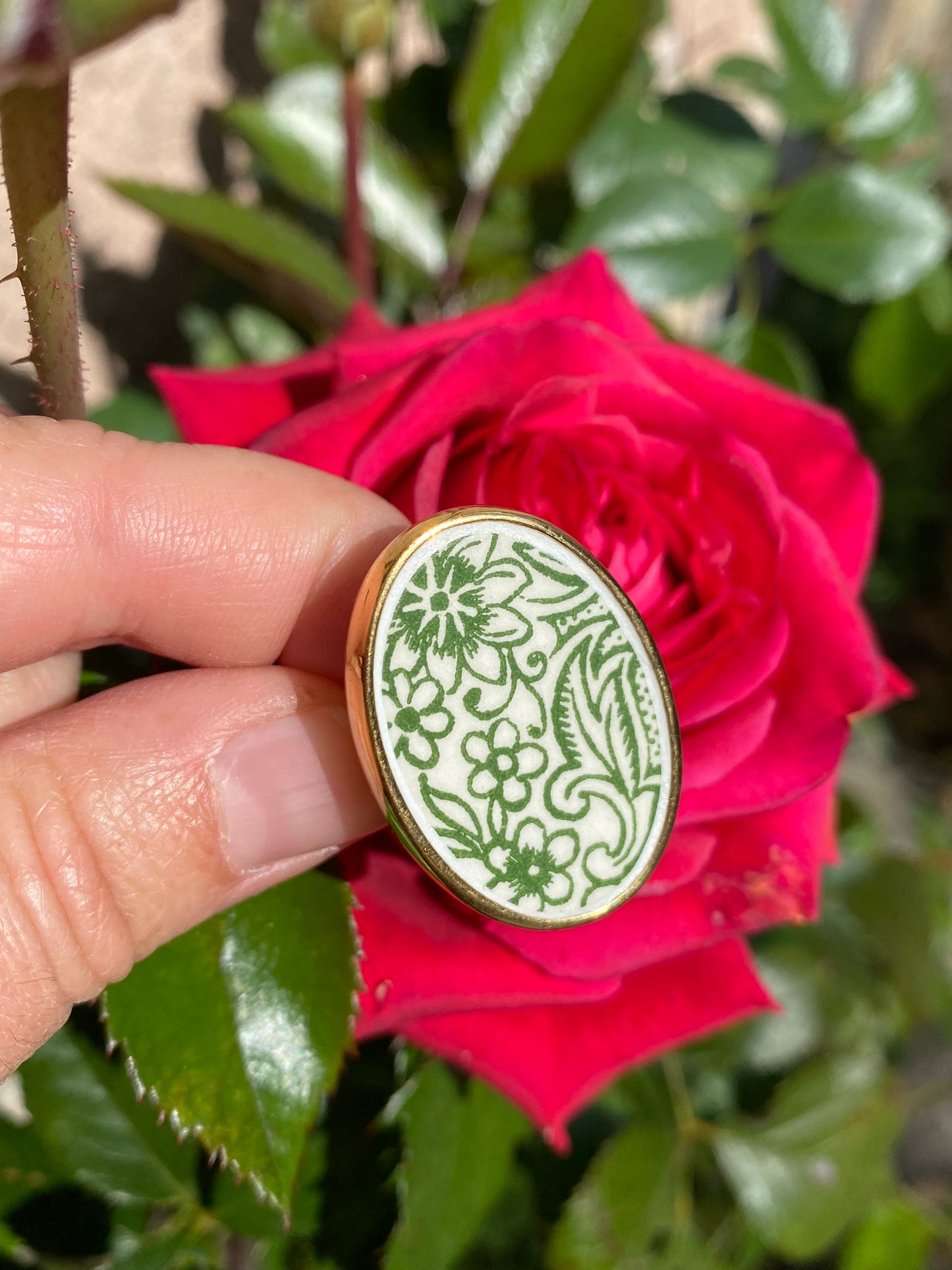 Bague Maxi Verte en faience ancienne