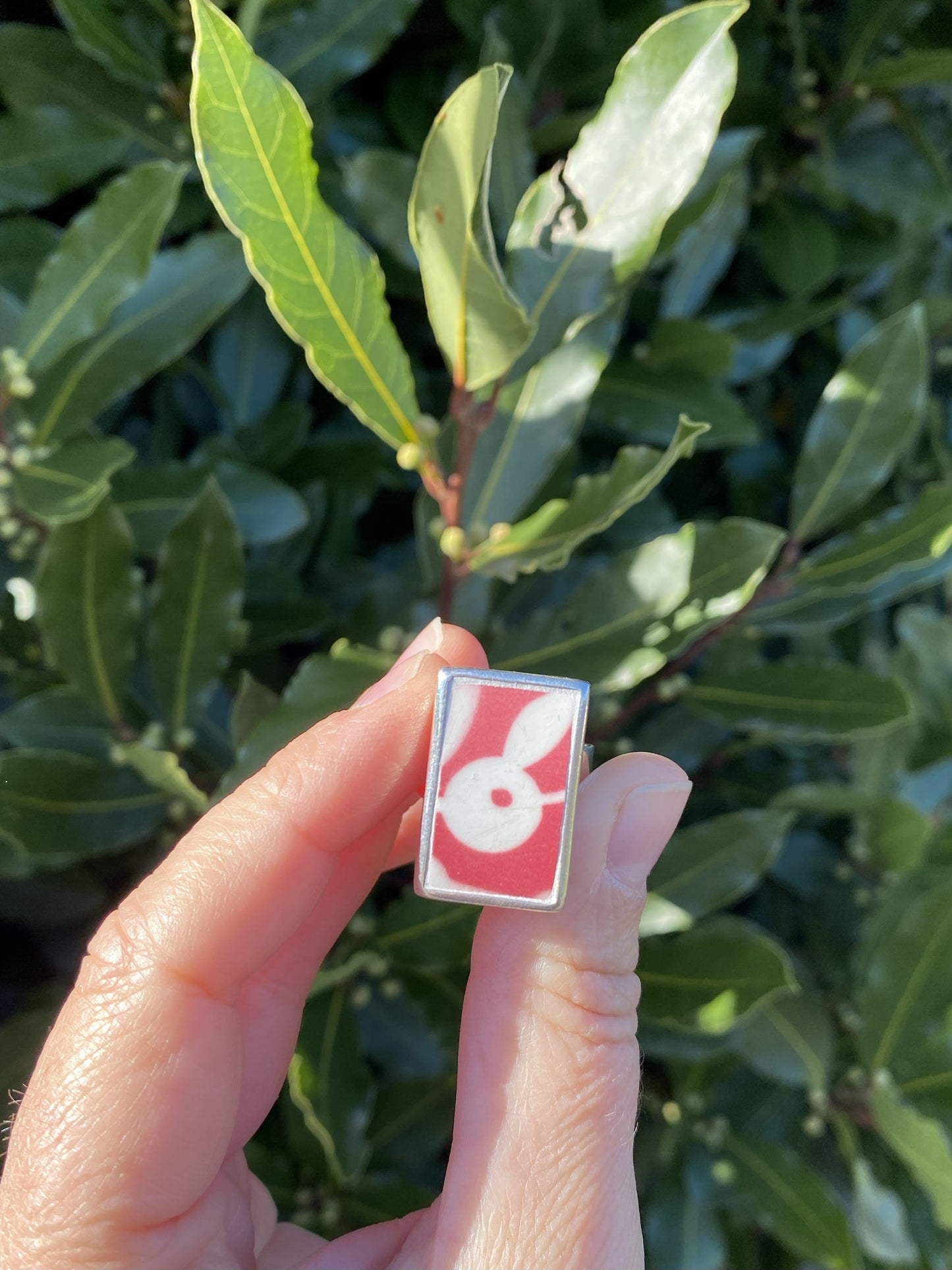 Bague rectangle lapin rouge