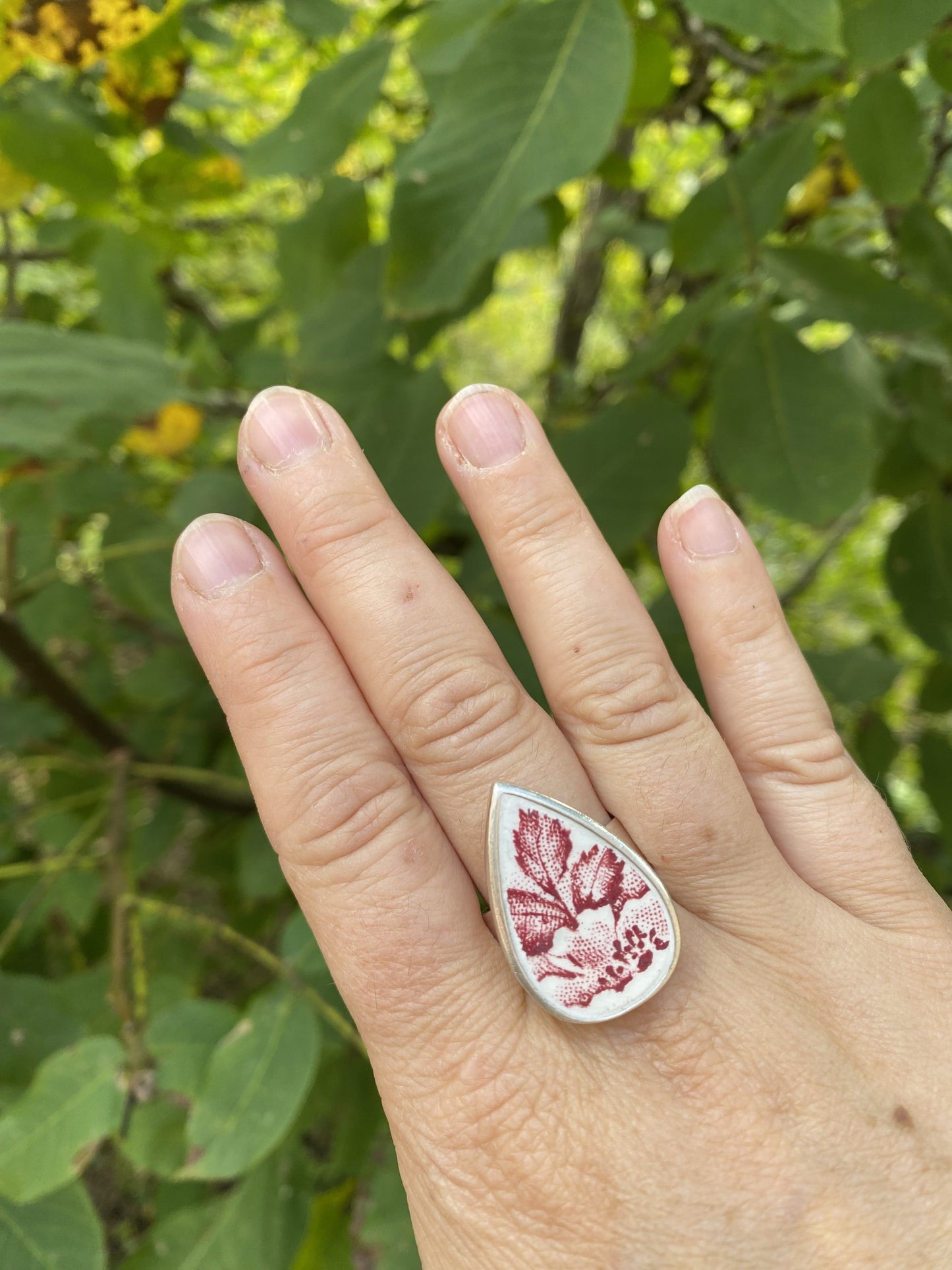 Bague goutte Terre de Fer rouge