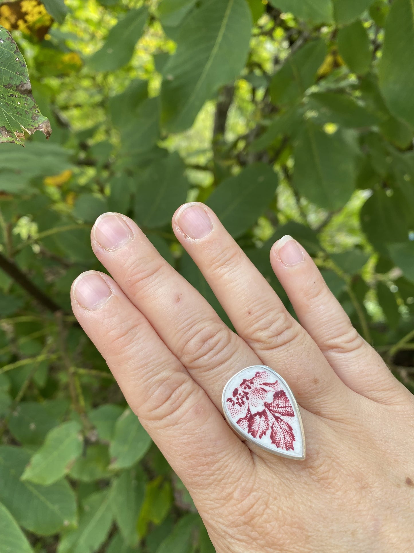 Bague goutte Terre de Fer rouge