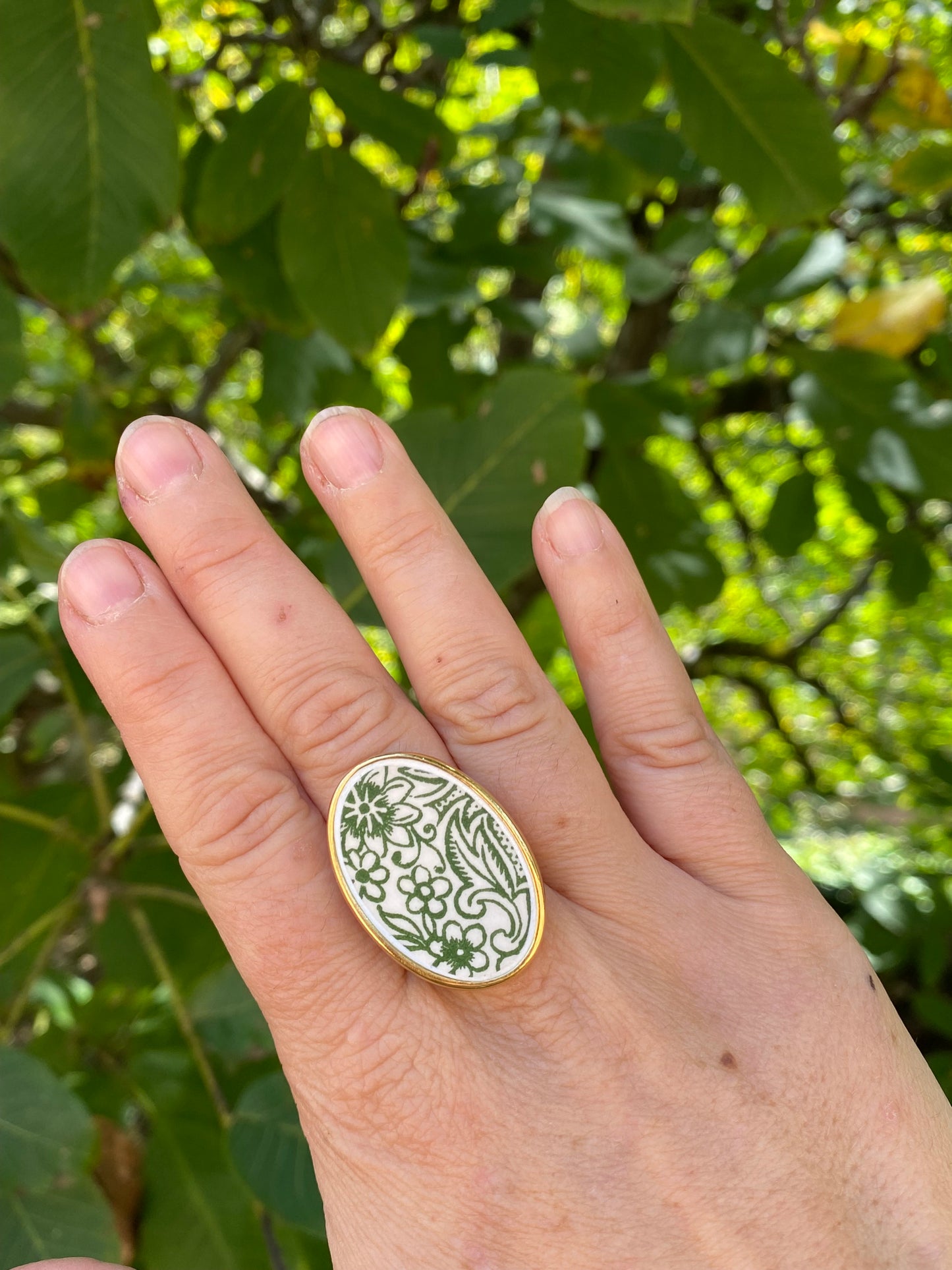 Bague Maxi Verte en faience ancienne