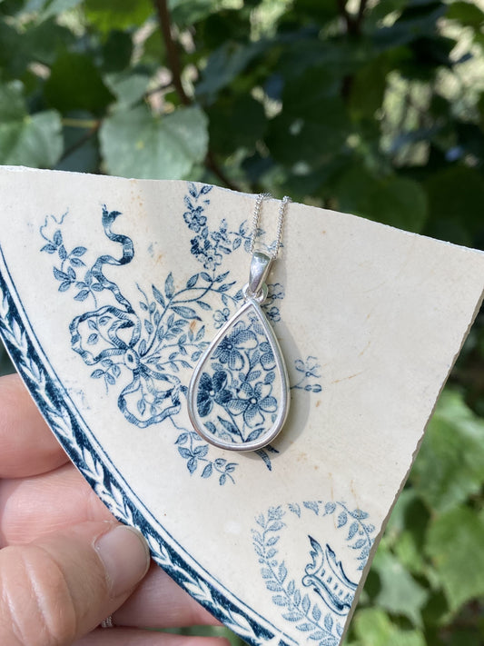 Collier goutte "Mirca"