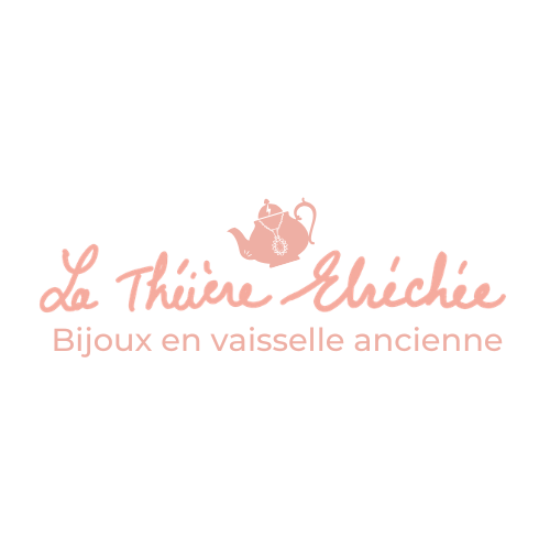 La Théière Ebréchée