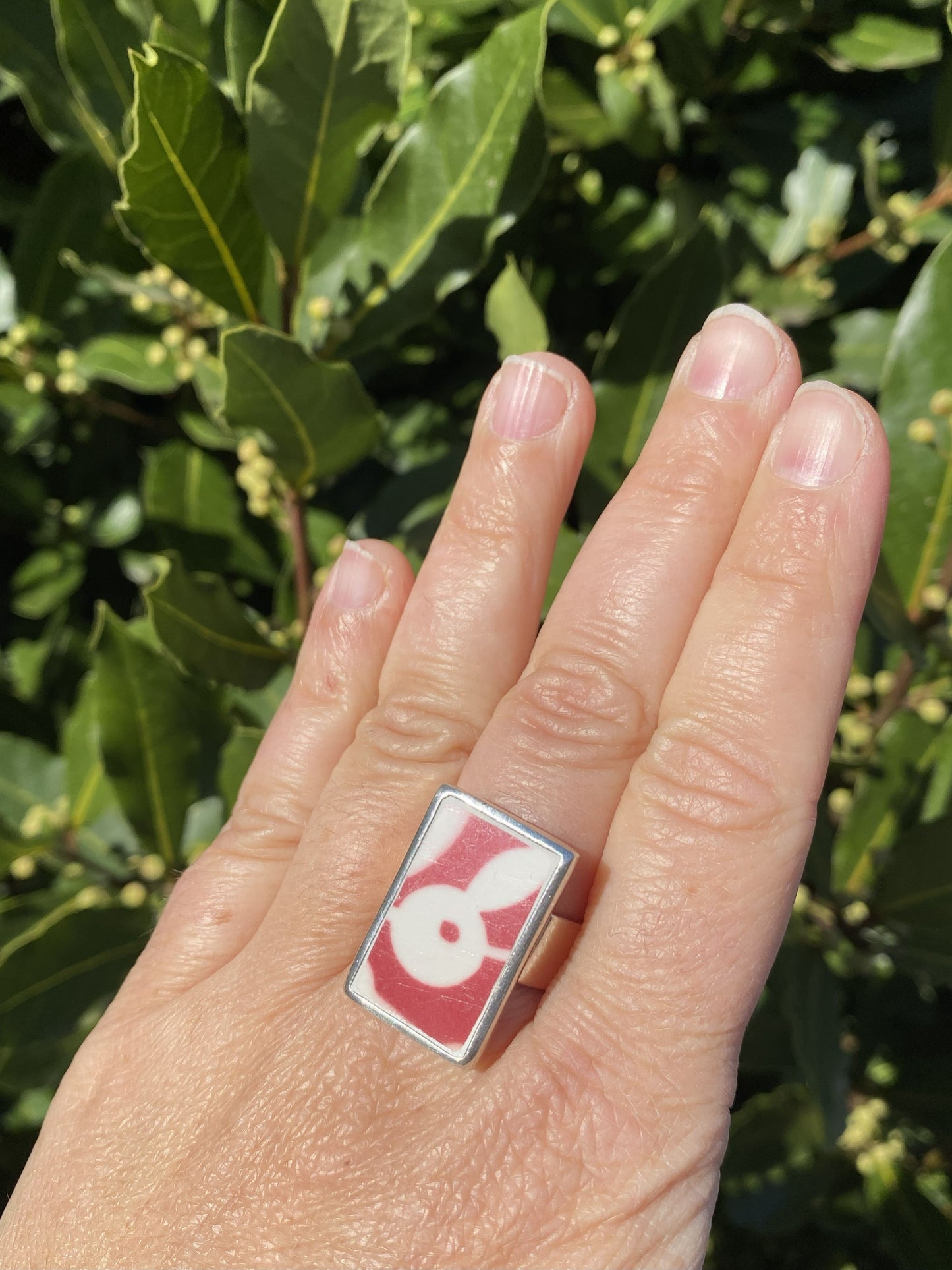 Bague rectangle lapin rouge