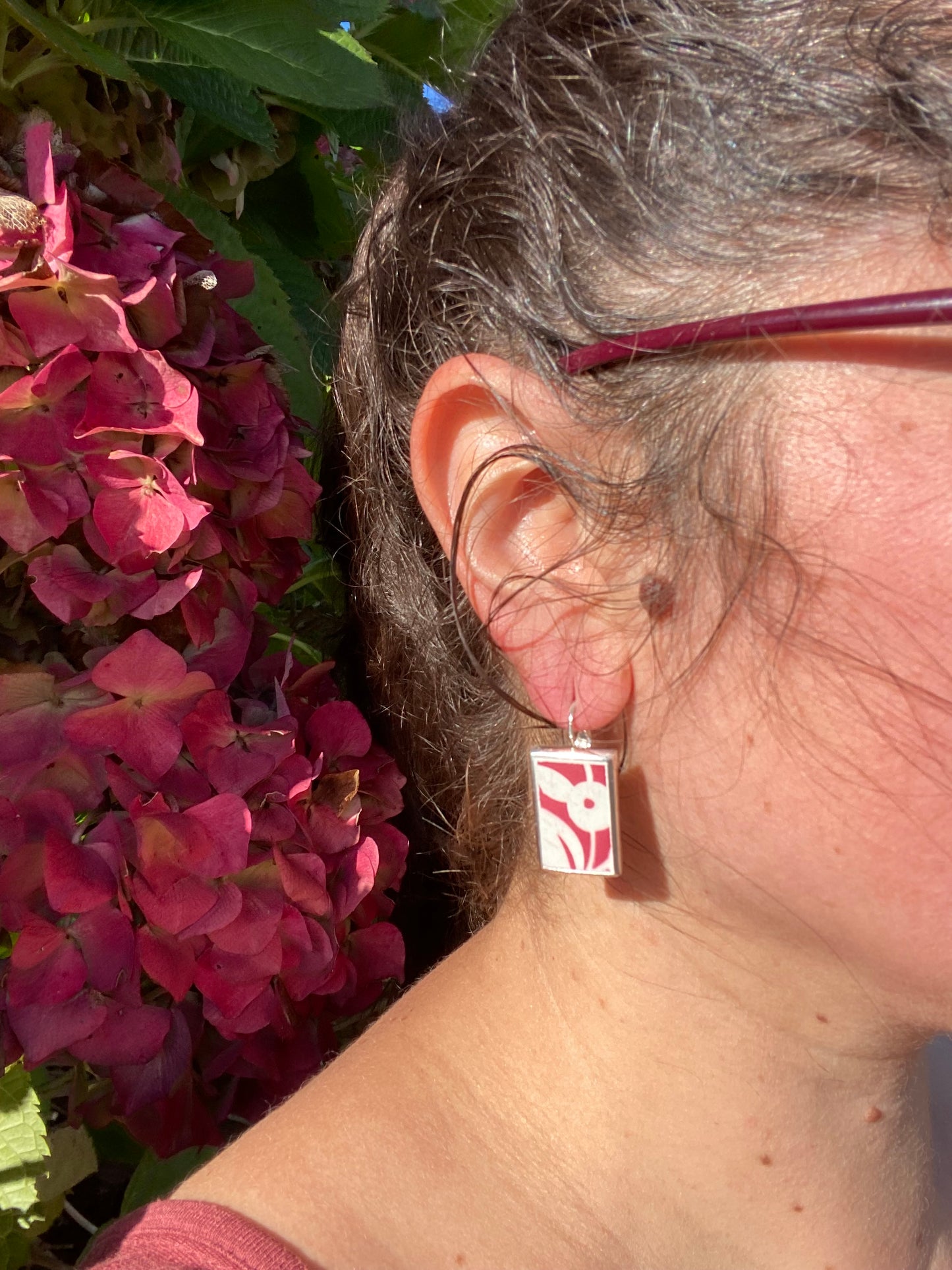 Boucles d'oreilles rectangle motifs géométriques rouge