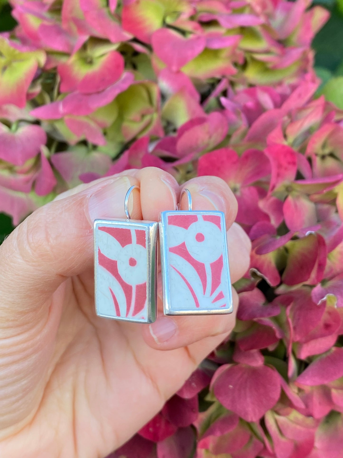 Boucles d'oreilles rectangle motifs géométriques rouge