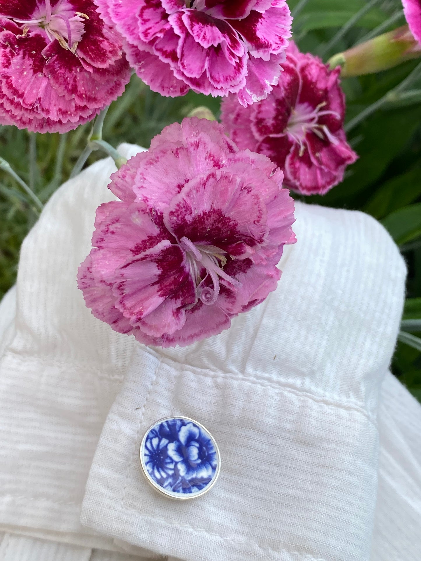 Boutons de manchettes "bleu roi" argenté